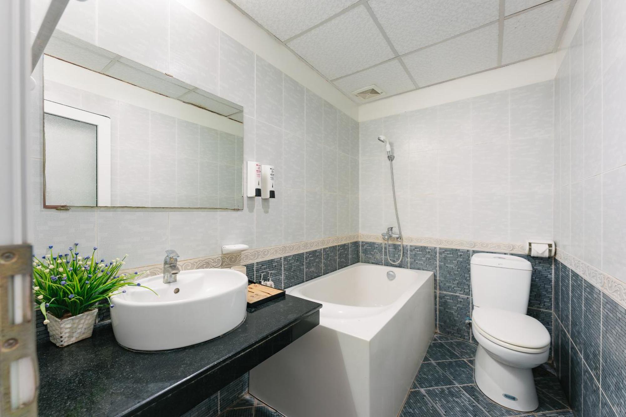 The Ky Moi Hotel And Spa - Ha Noi Center- Near Vincom Ba Trieu Hanoi Kültér fotó